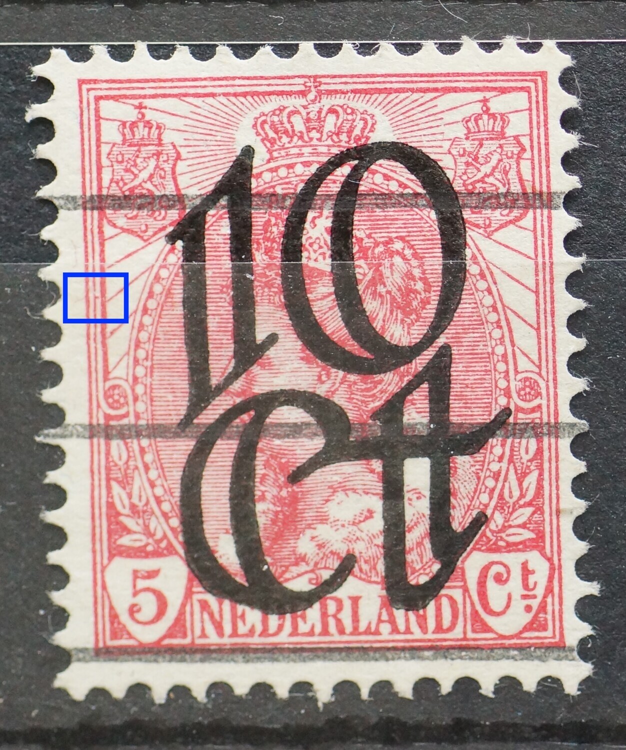 NVPH 117 - rode stip tussen kaderlijnen links NVPH 117 - rode stip tussen kaderlijnen links