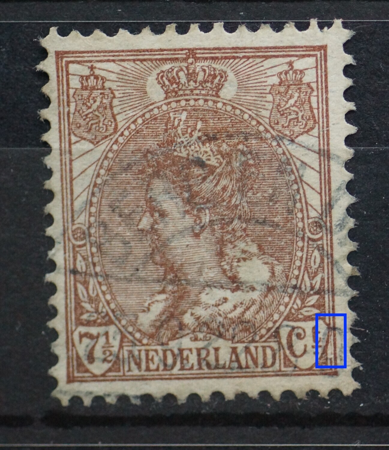 NVPH 61 - beschadigde kaderlijn rechts naast Ct.