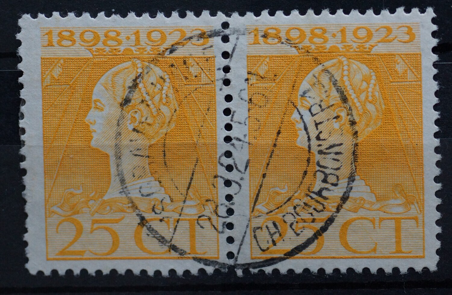 sGravenhage Ch. Bourbonstr. 1 op NVPH 126 (paar)