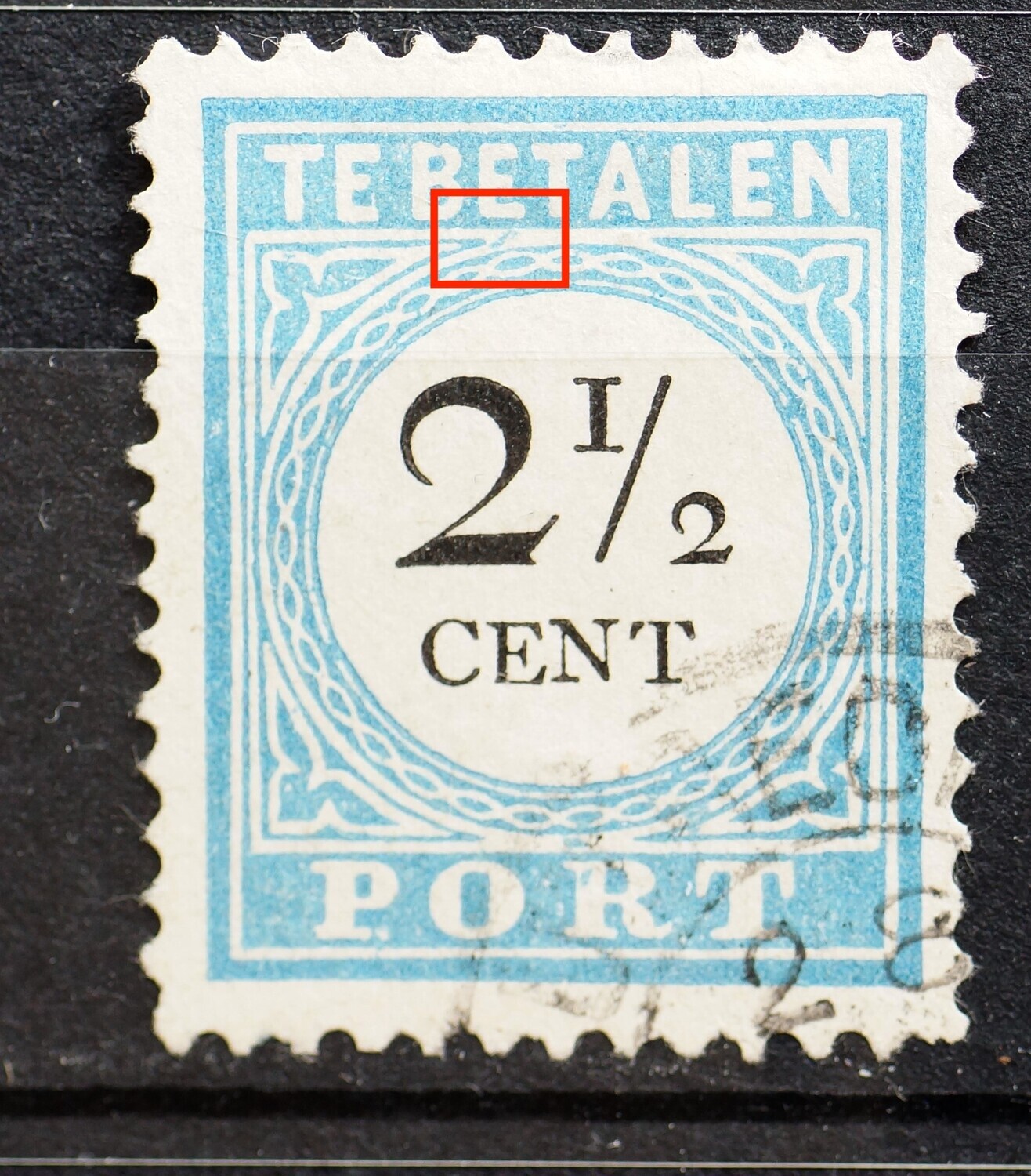 NVPH P5 - o.a. blauwe vlek onder de eerste E van BETALEN