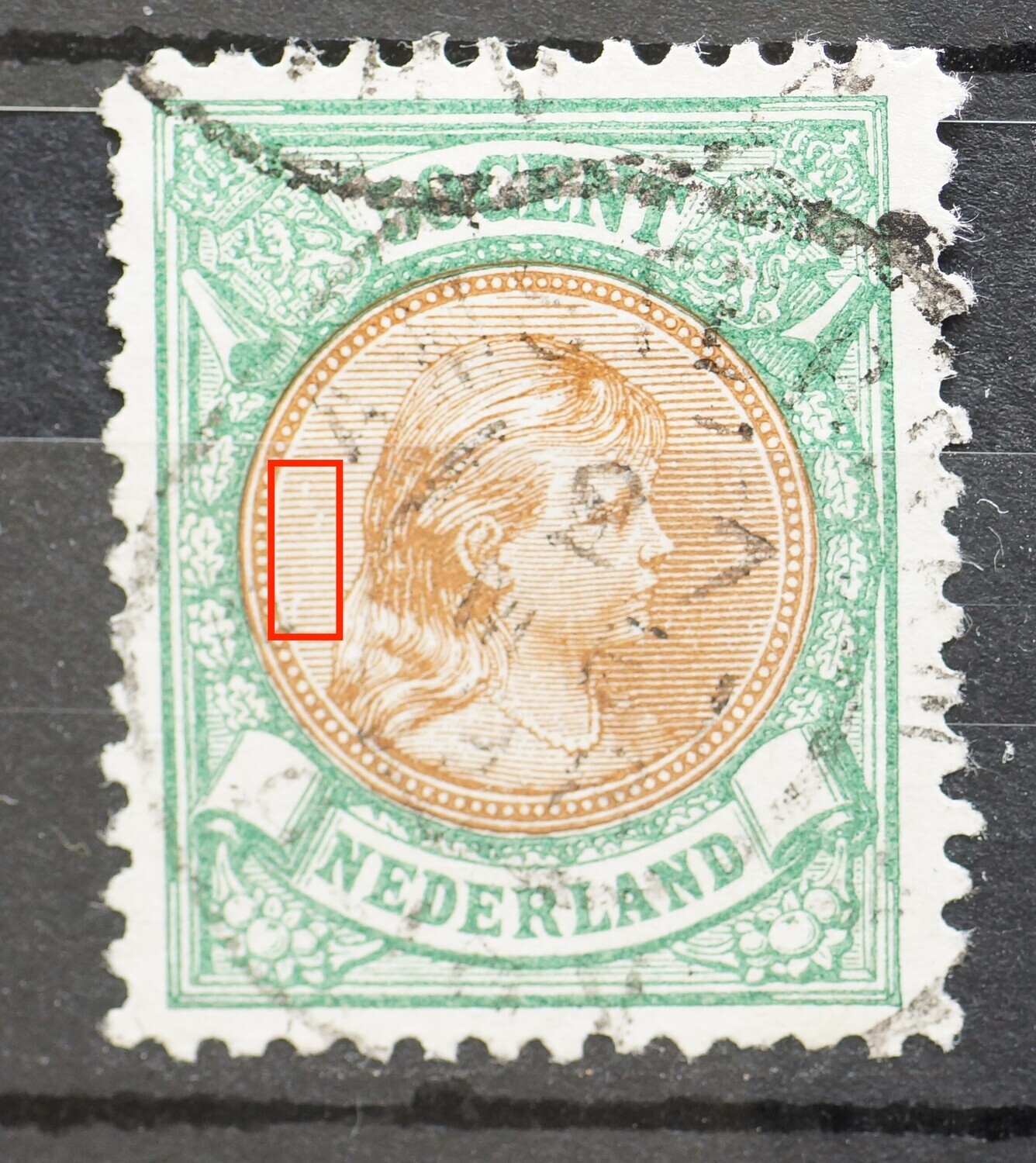 NVPH 45 - beschadigingen in de arcering links NVPH 45 - beschadigingen in de arcering links