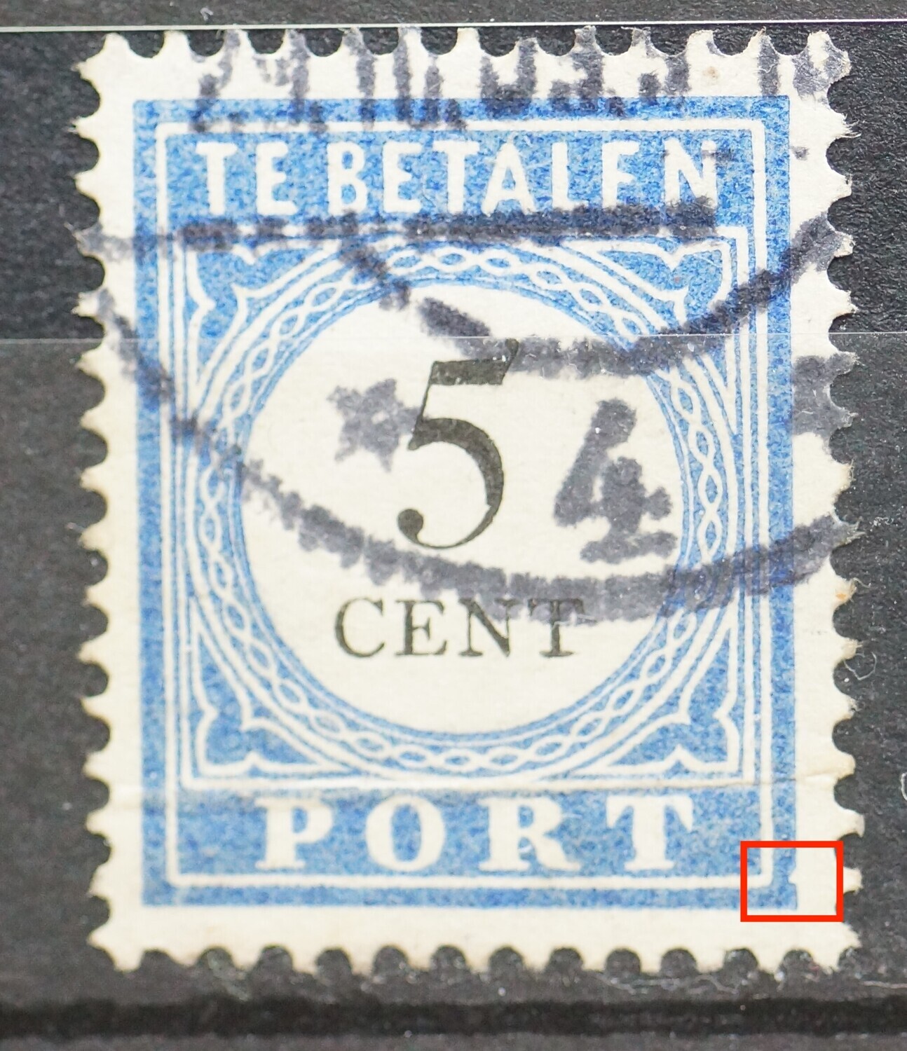NVPH P19 - o.a. wit vlekje in kaderlijn rechts