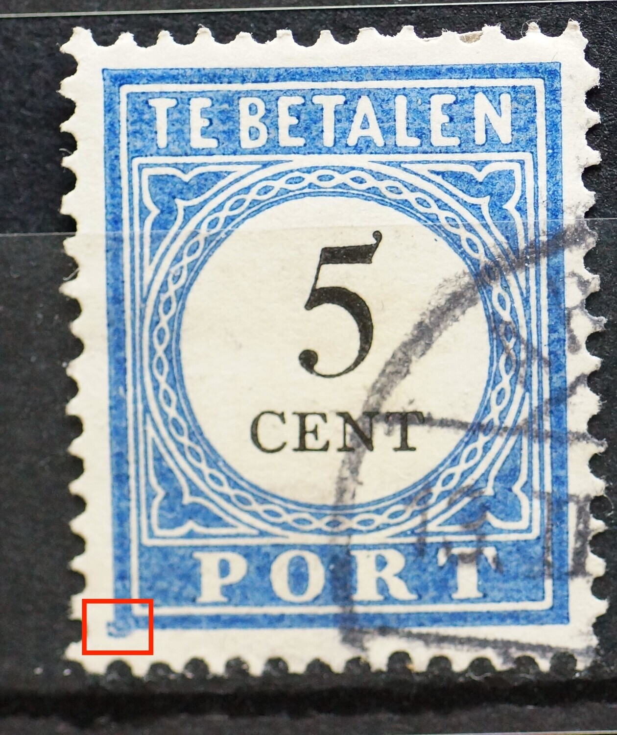 NVPH P19 - blauwe vlek aan de linker onderhoek