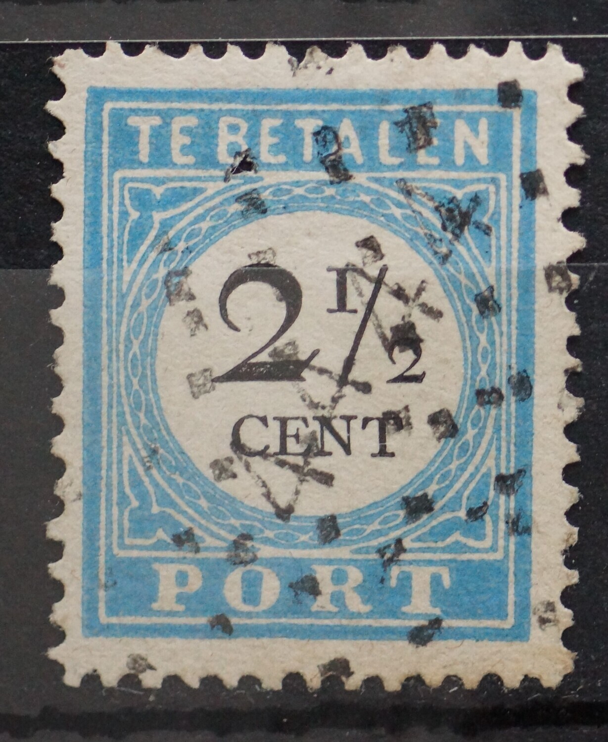 44 (2x, Den Haag) op NVPH P5