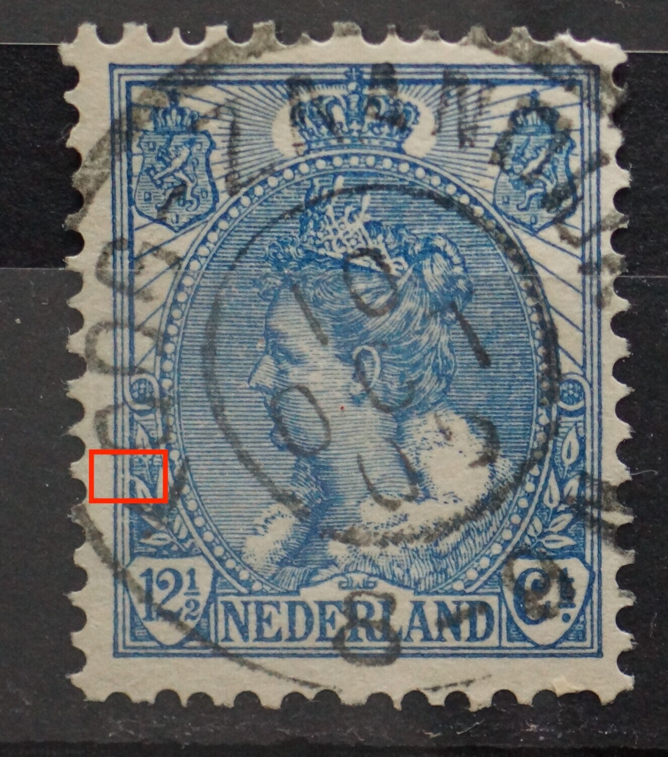 NVPH 63 - breuk in kaderlijn bij blad links NVPH 63 - breuk in kaderlijn bij blad links