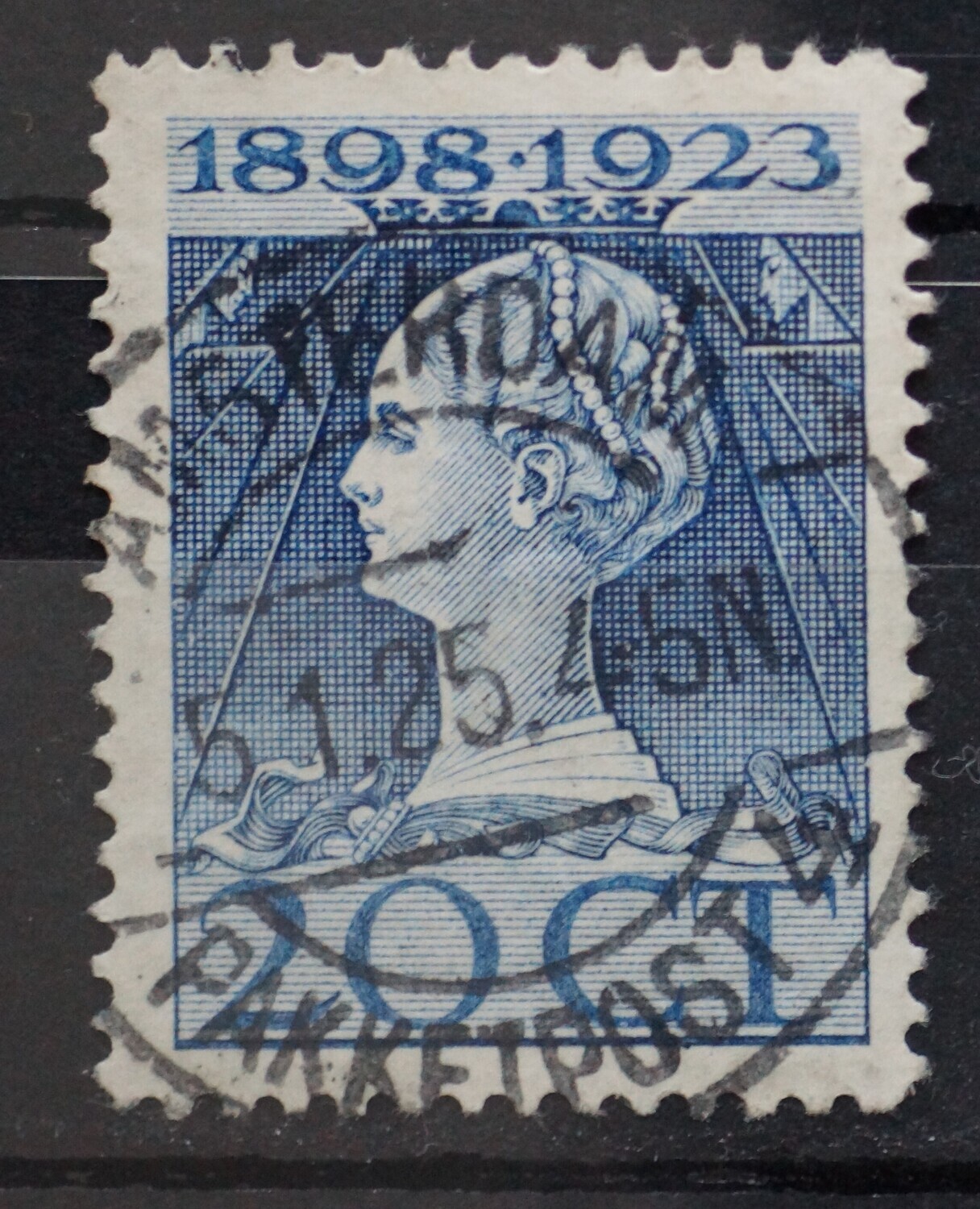 Amsterdam Pakketpost 4 op NVPH 125