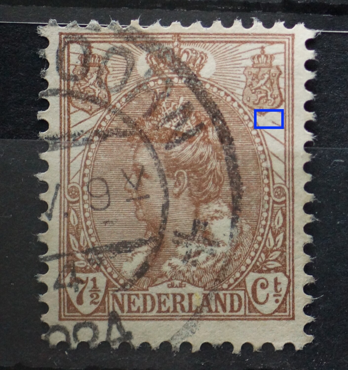 NVPH 61 - breuk in straal onder rechter wapenschild