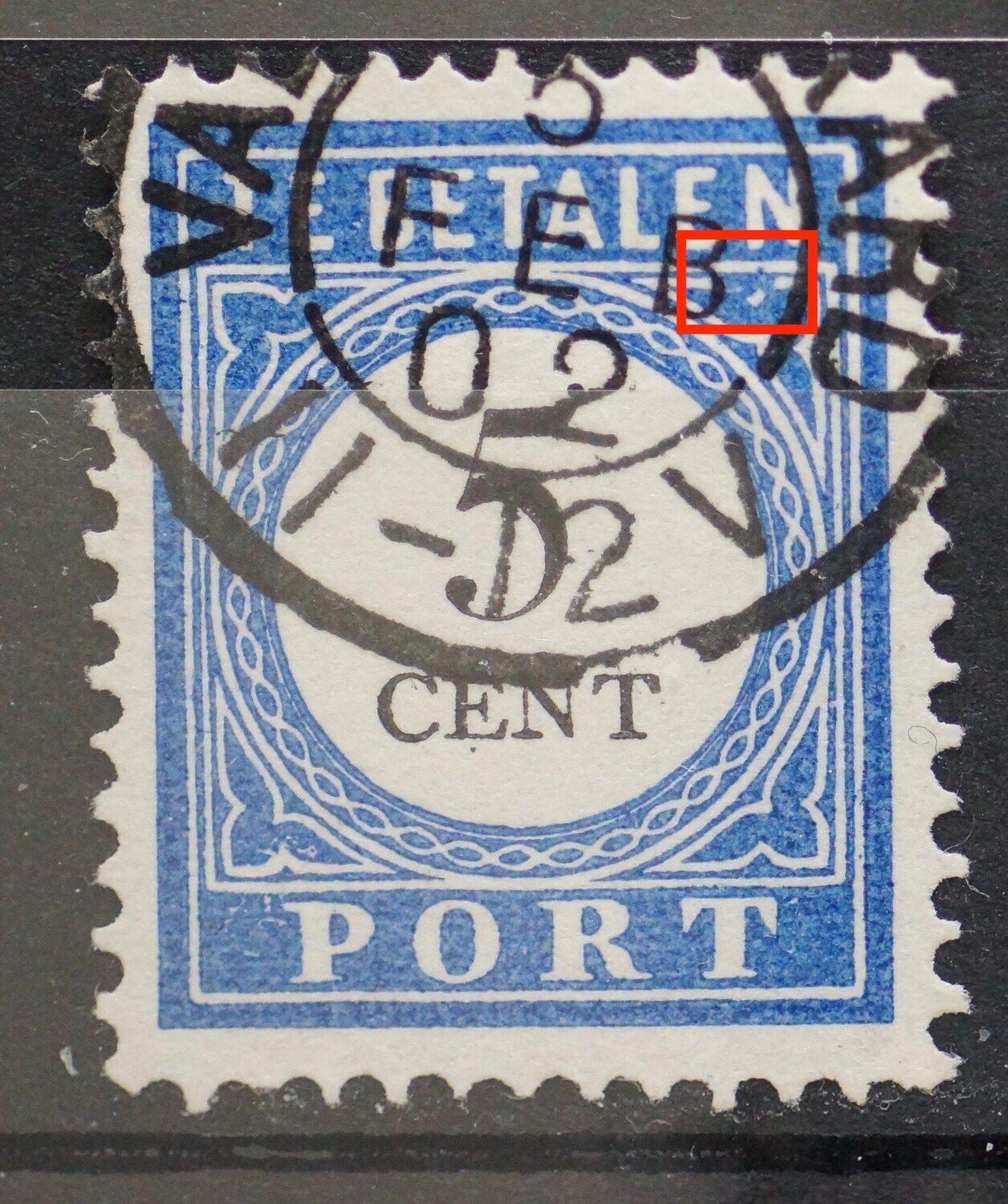 NVPH P19 - blauwe vlekken in ornament rechtsboven