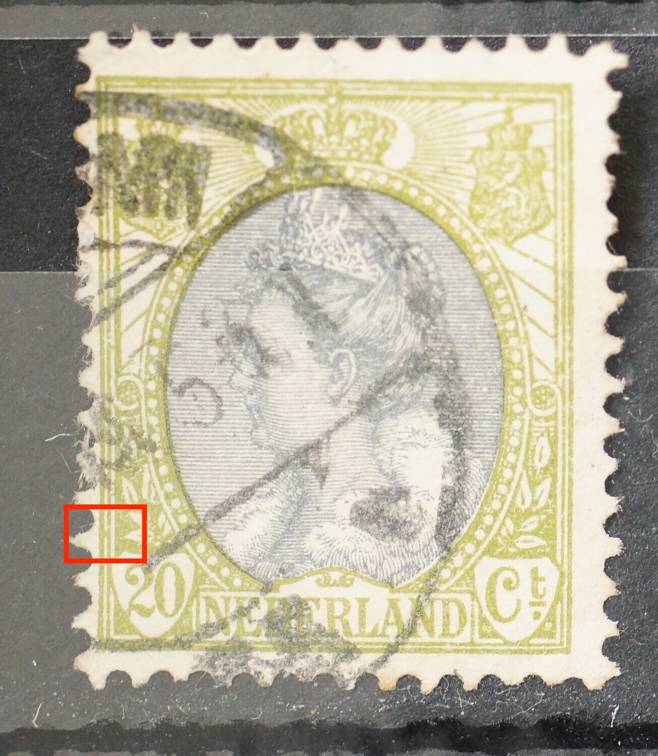 NVPH 69 - groene vlek tussen kaderlijnen links