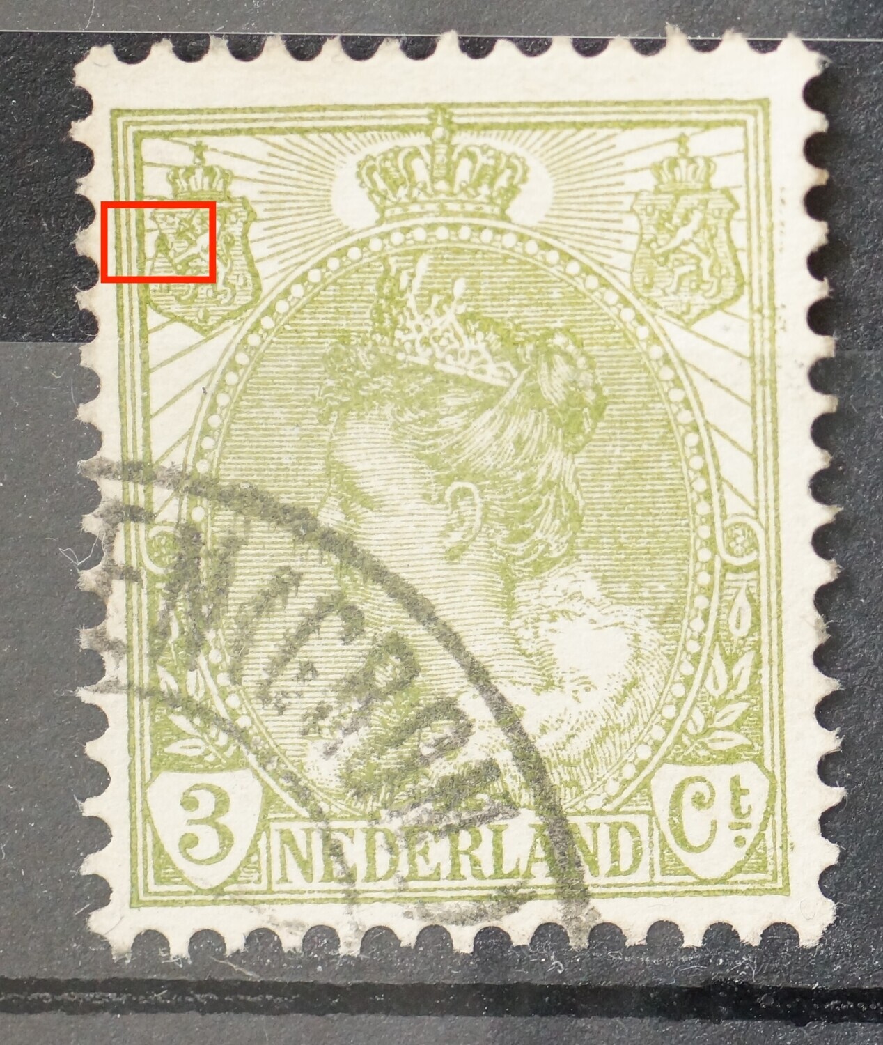 NVPH 57 - groene vlek op de pijlenbundel in linker wapenschild