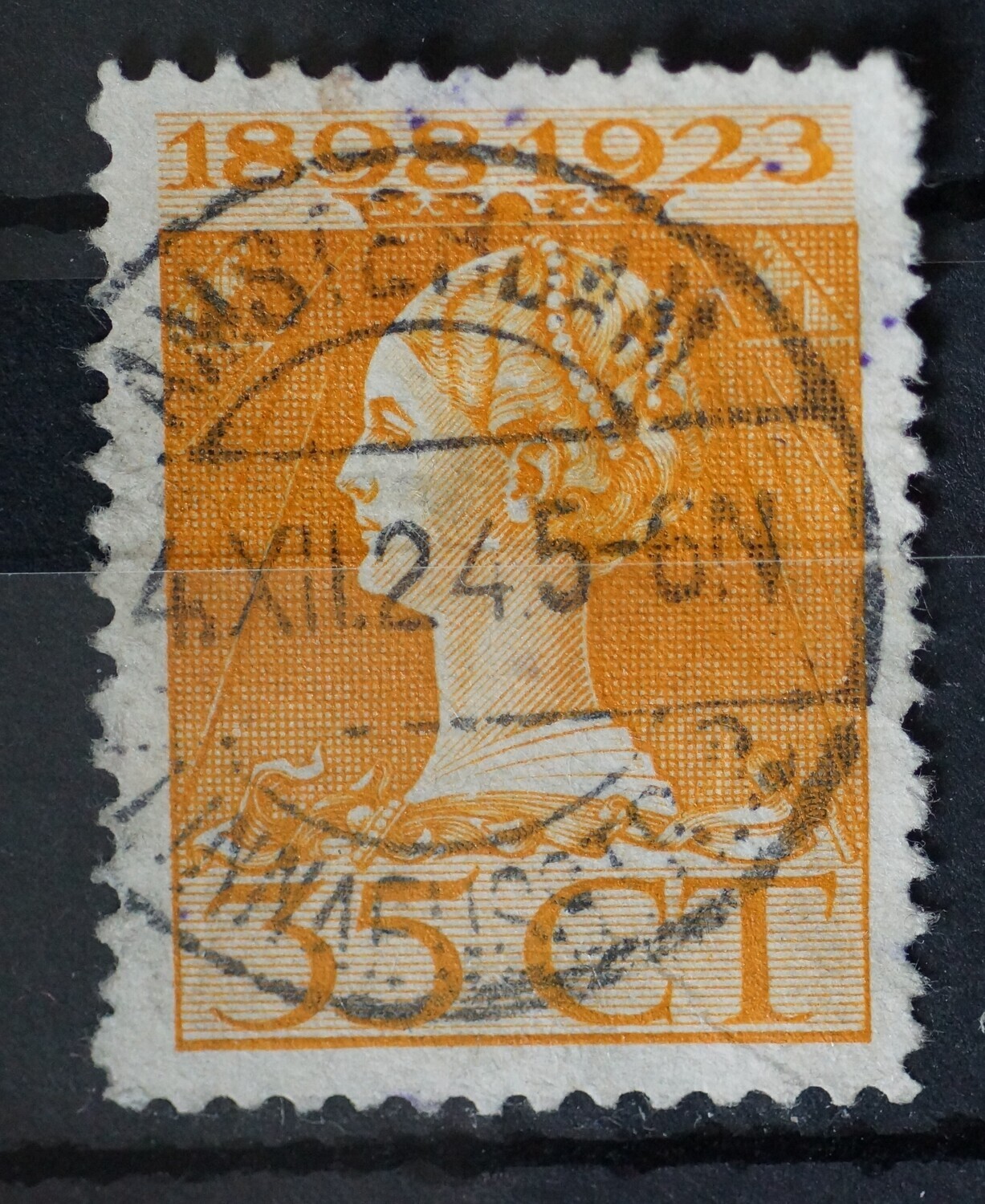 Amsterdam Linnaeusstr. 2 op NVPH 127 - schaars