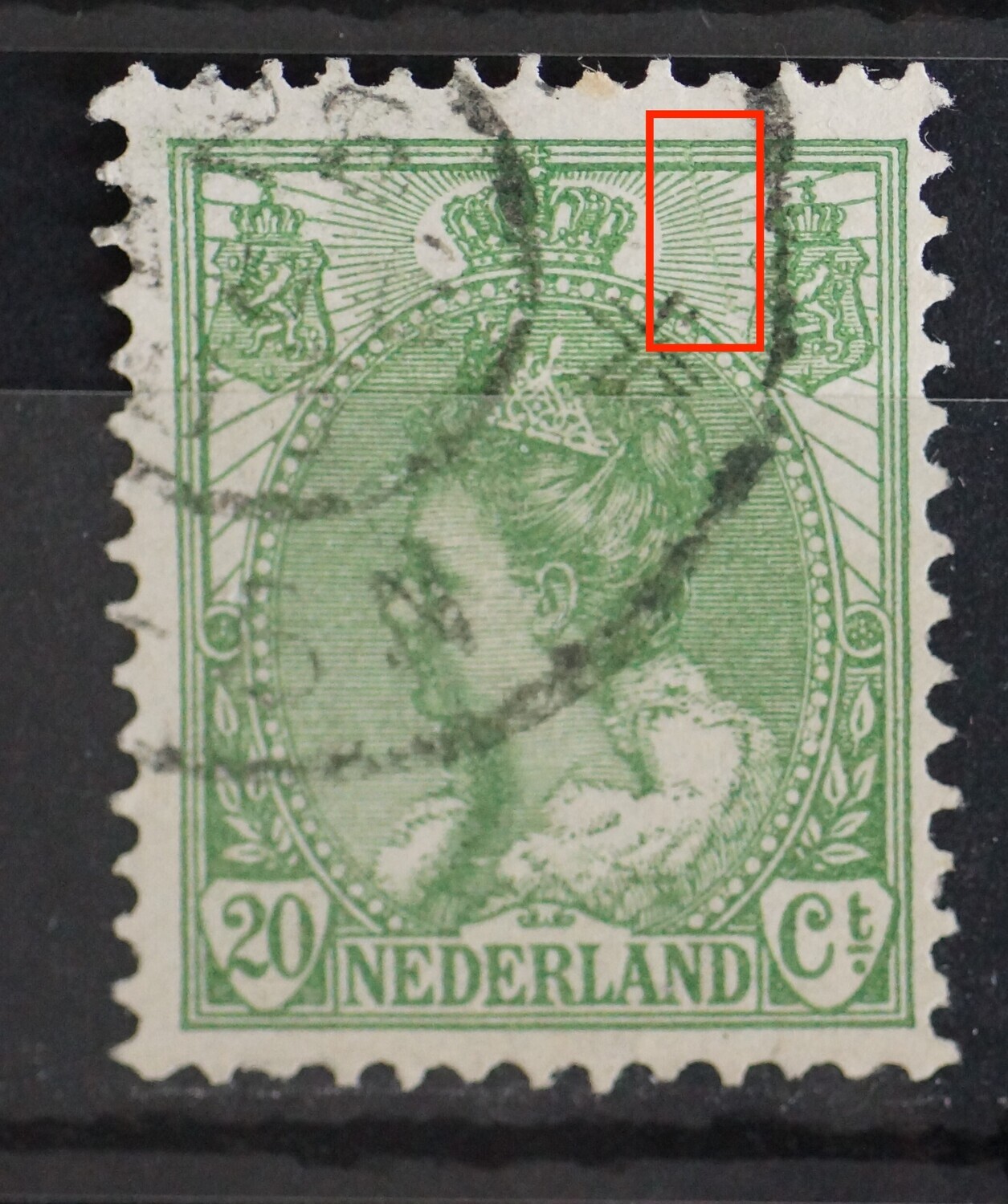 NVPH 68 - groene veeg door arcering rechts van kroon