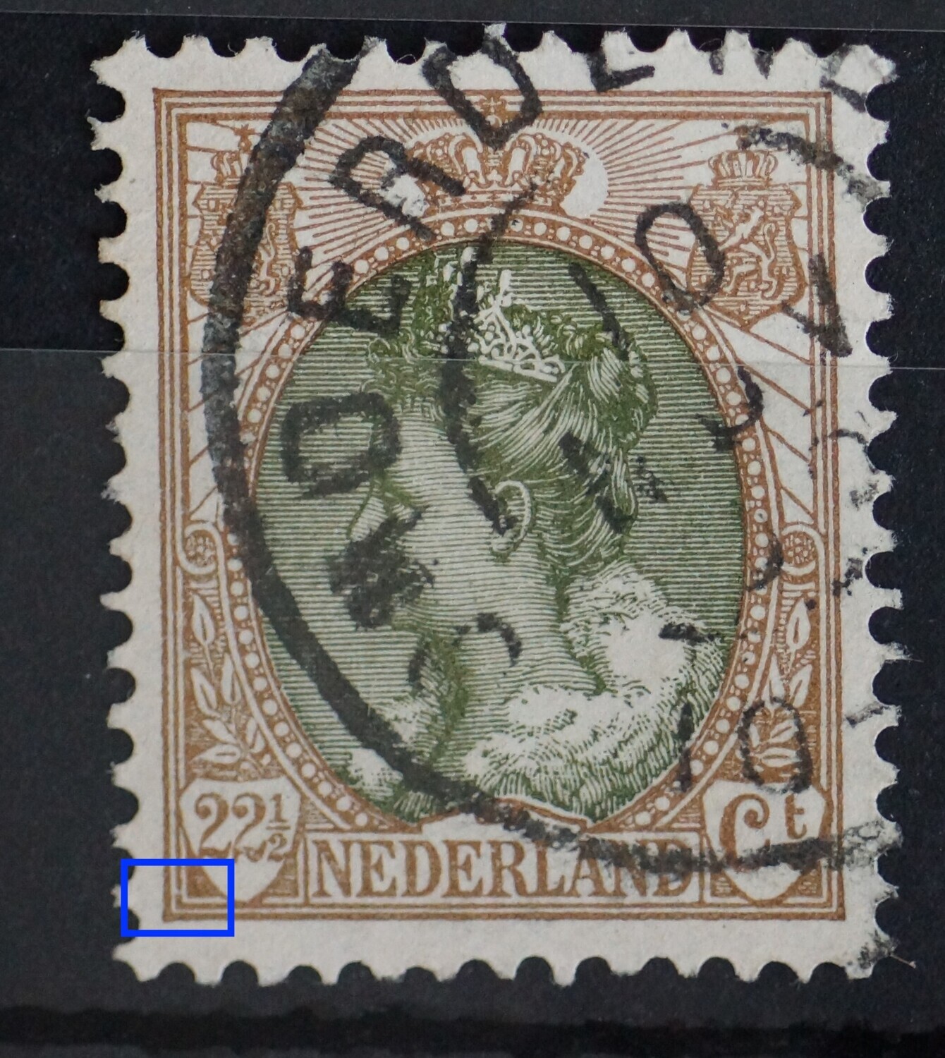 NVPH 70 - breukje in kaderlijn links onder 22 1/2 NVPH 70 - breukje in kaderlijn links onder 22 1/2