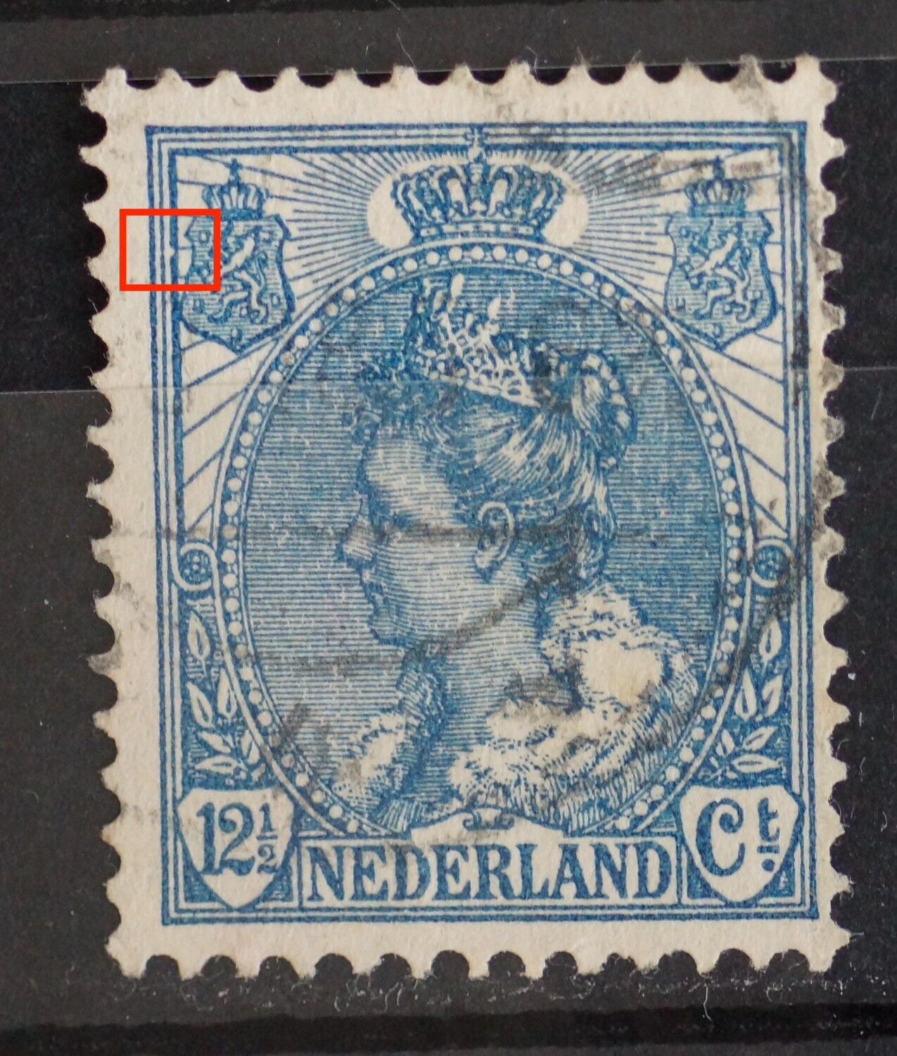 NVPH 63 - beschadigde kaderlijn voor linker wapenschild