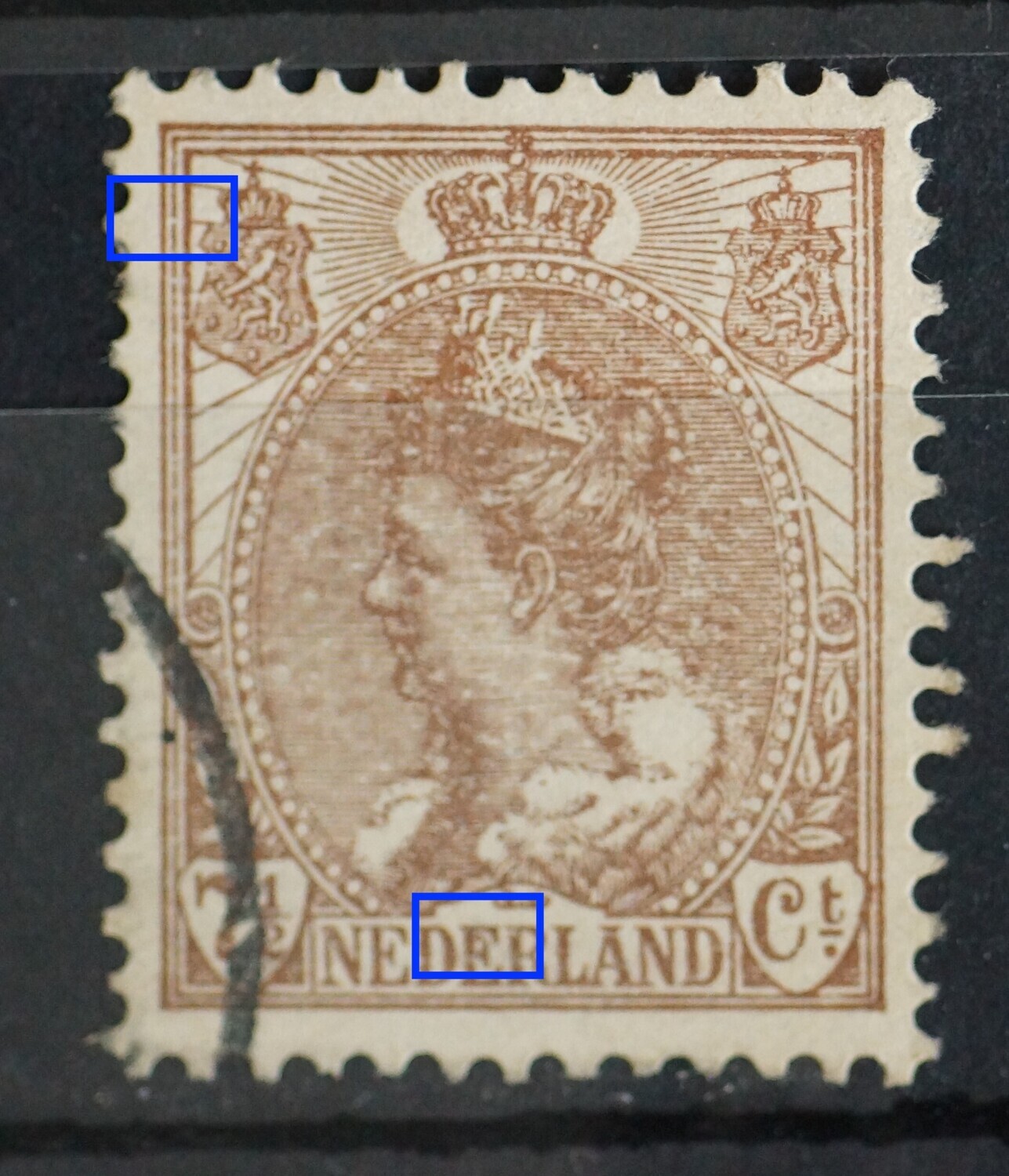 NVPH 61 - o.a. bruine stip in tweede E van NEDERLAND NVPH 61 - o.a. bruine stip in tweede E van NEDERLAND