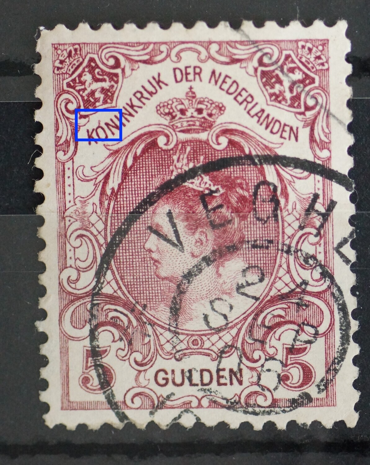 NVPH 79 - wijnrood verticaal streepje op de O van KONINKRIJK