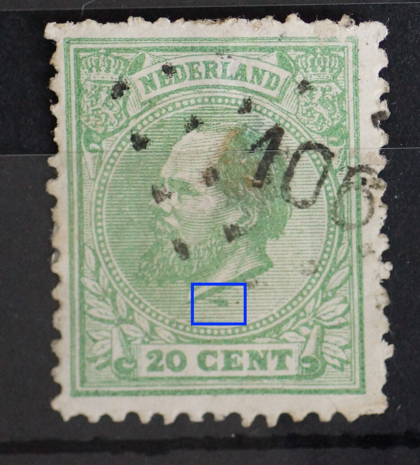 NVPH 24 - grote groene vlek onder de hals
