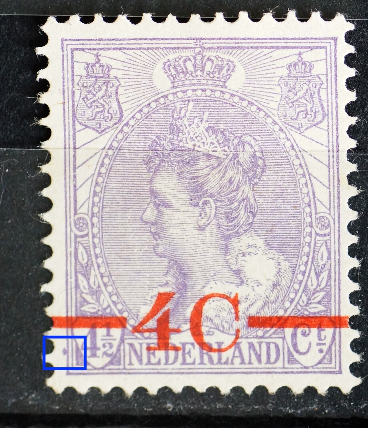 NVPH 106 - violette vlek buiten het zegelbeeld links, onder