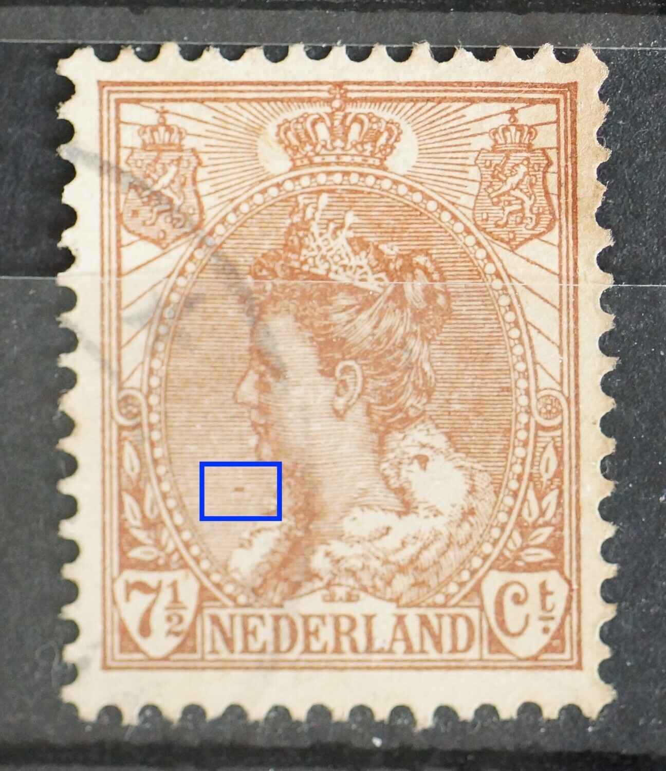 NVPH 61 - bruin streepje tussen arcering links