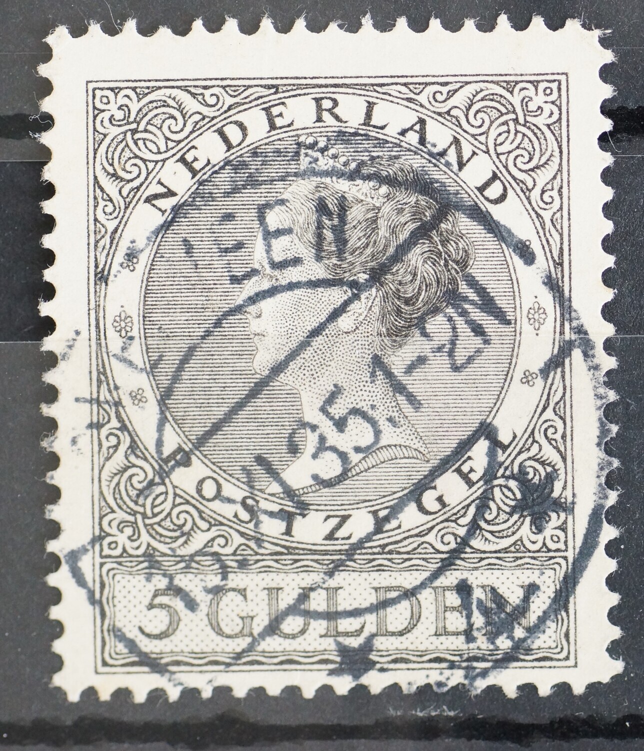 Overveen 4 op NVPH 165 - schaars