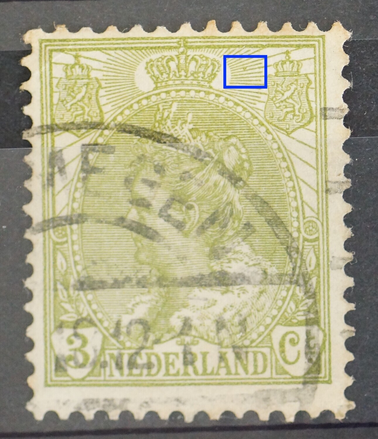 NVPH 57 - groene stip tussen stralen rechts van kroon