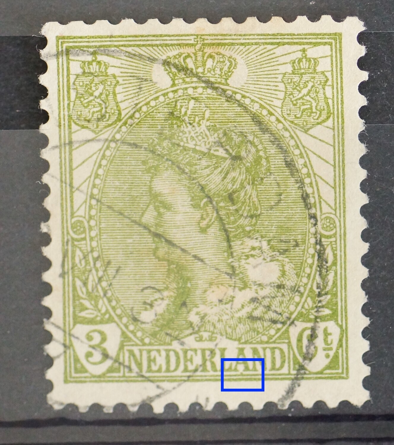 NVPH 57 - groene punt onder de A van NEDERLAND