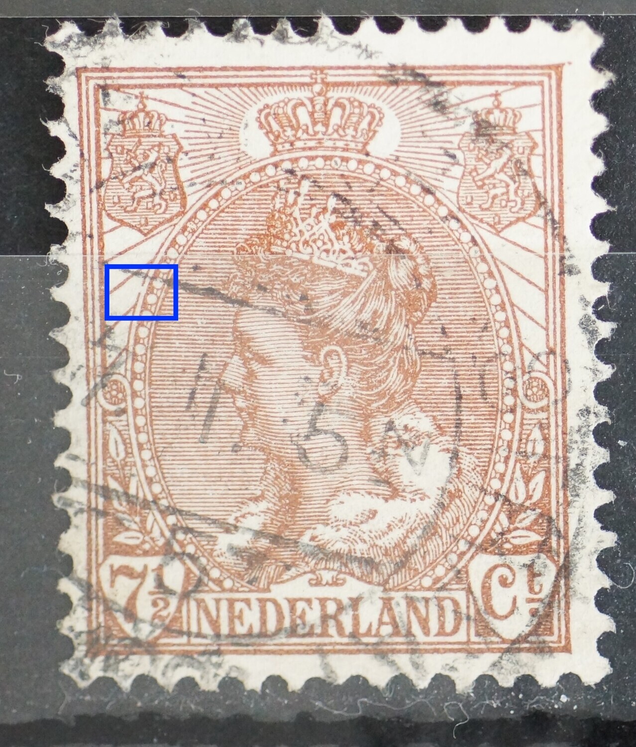 NVPH 61 - breuk in ran medaillon links
