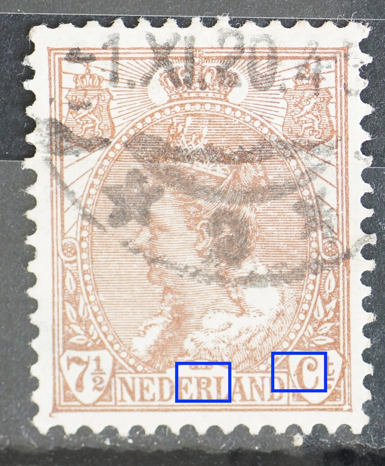 NVPH 61 - bruine punt in de R van NEDERLAND en bruine vlek aan de C van Ct.