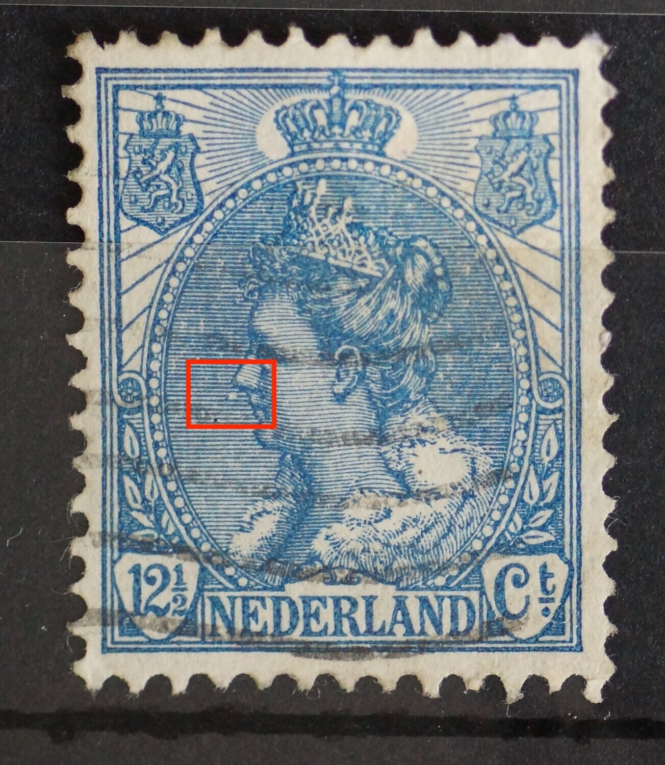 NVPH 63 - breuk in arcering voor de neus