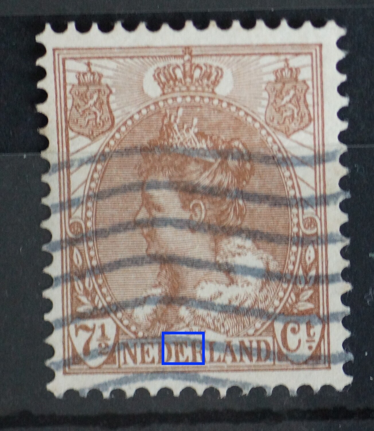 NVPH 61 - bruine vlek in tweede E van NEDERLAND NVPH 61 - bruine vlek in tweede E van NEDERLAND