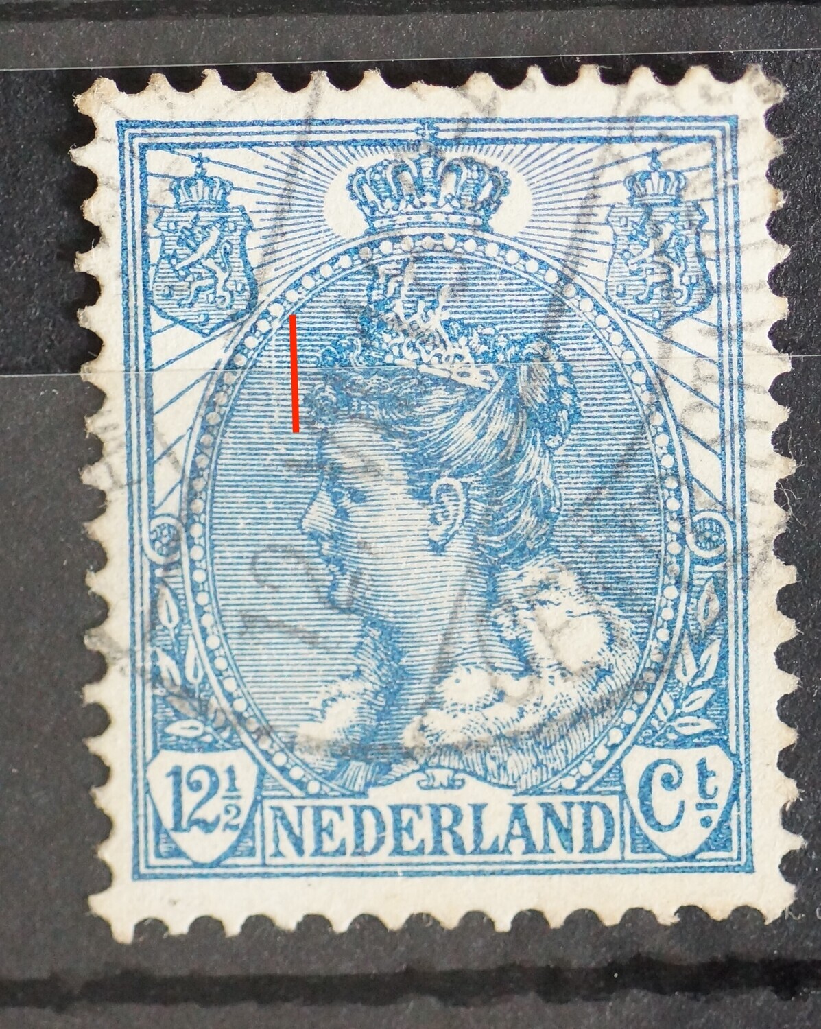NVPH 63 - verticale witte (graveer)kras voor het hoofd