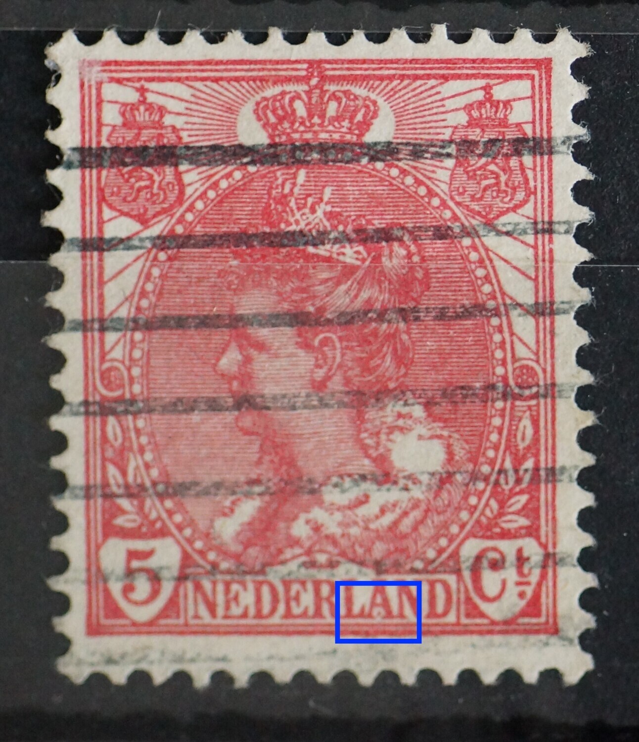 NVPH 60 - rood vlekje onderin de A van NEDERLAND