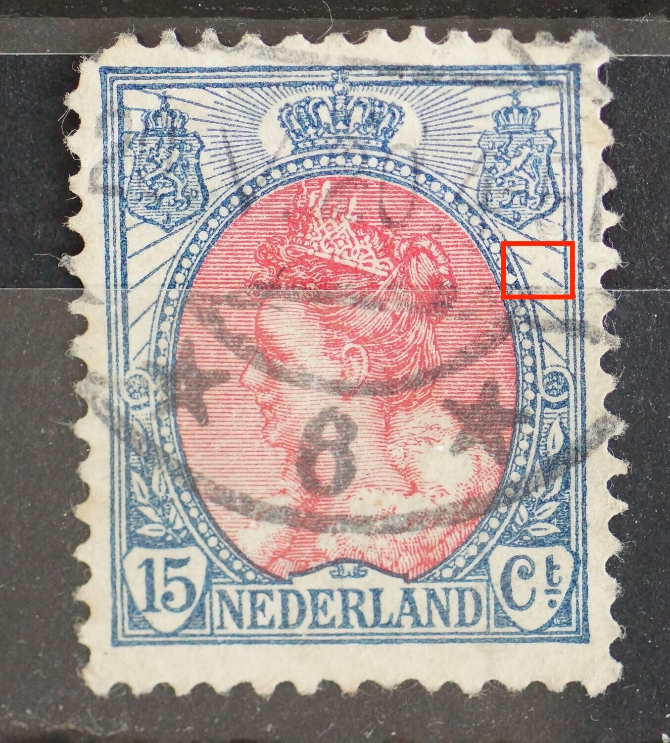 NVPH 65 - grote breuk in straal rechts