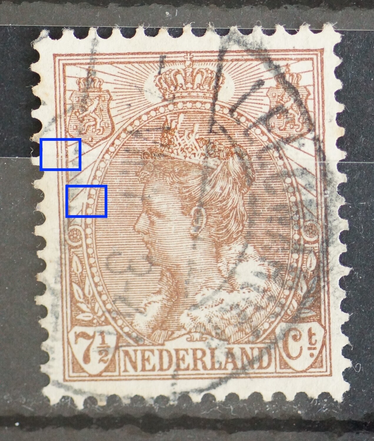 NVPH 61 - breuk in kaderlijn en in rand medaillon links NVPH 61 - breuk in kaderlijn en in rand medaillon links