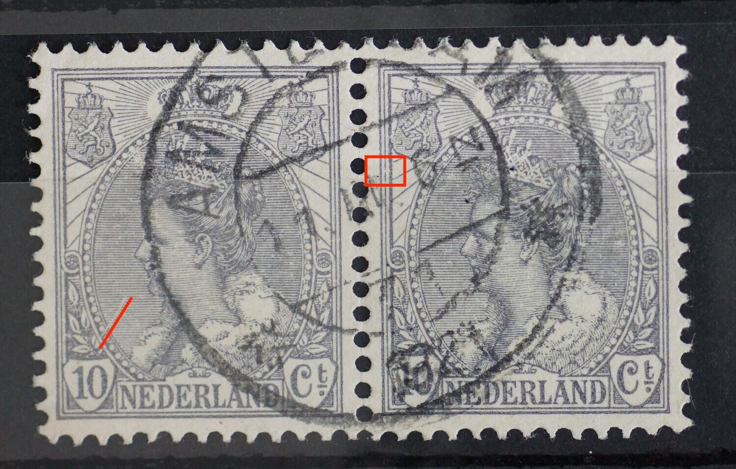 NVPH 62 (paar) o.a. witte kras linker zegel