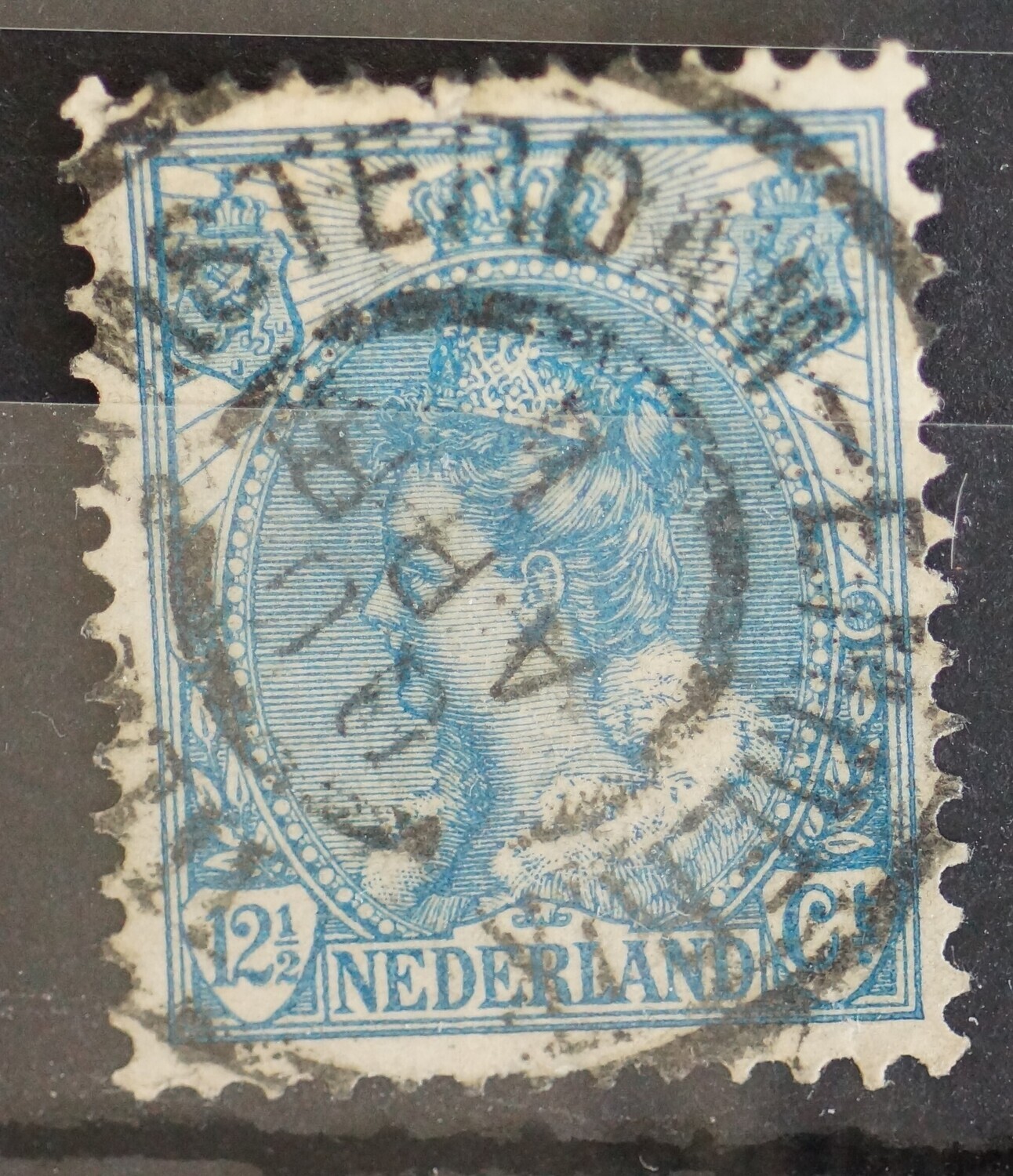 Amsterdam - Emmerik VIII op NVPH 63 (kopstaande maand)