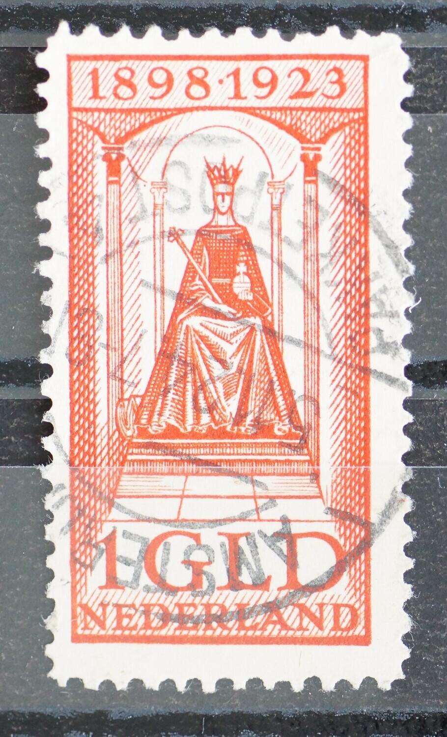 Amsterdam Pakketpost 4 op NVPH 129