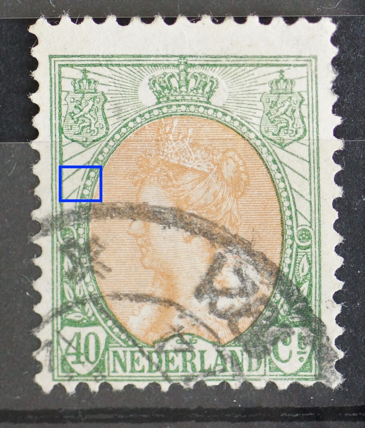 NVPH 73 - breuk in rand medaillon links