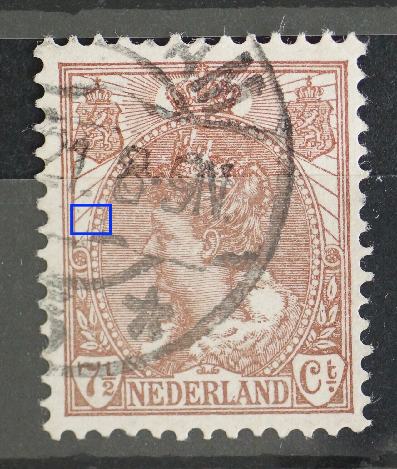 NVPH 61 - breuk in rand medaillon links