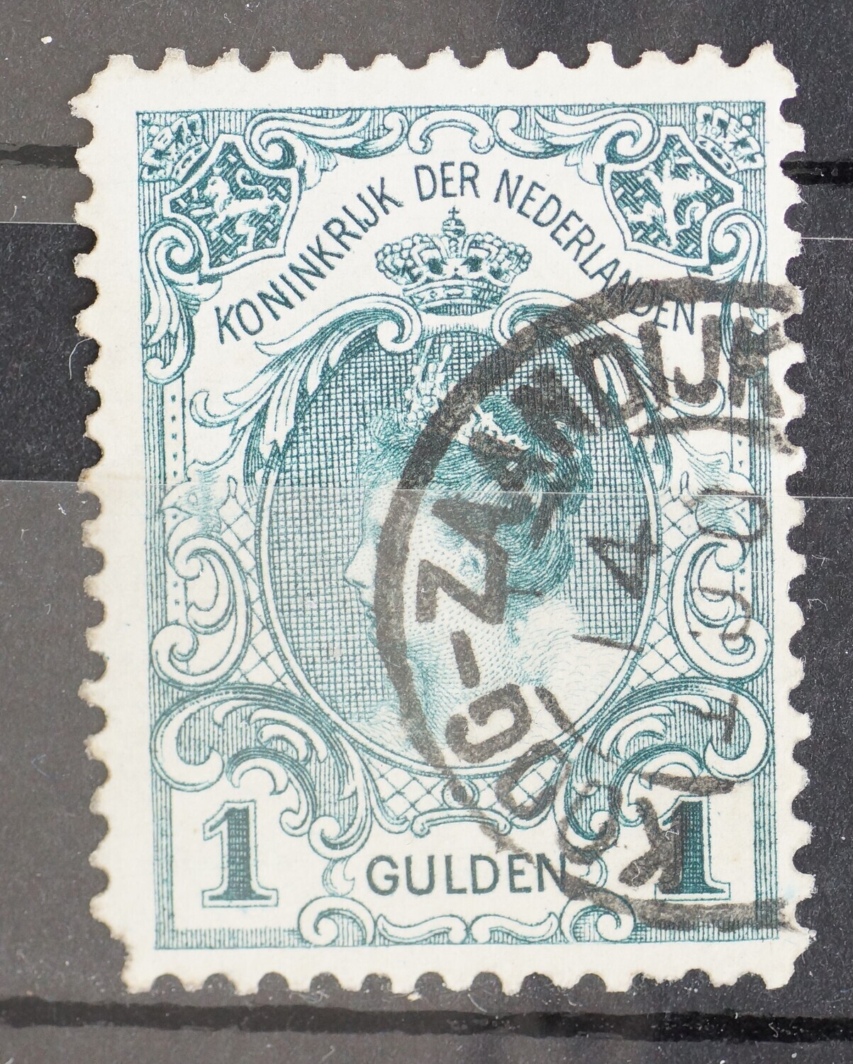 Koog-Zaandijk op NVPH 77 - kopstaande maand