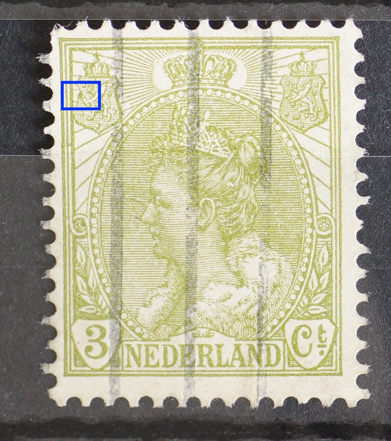 NVPH 57 - groene vlek boven pijlenbundel in linker wapenschild