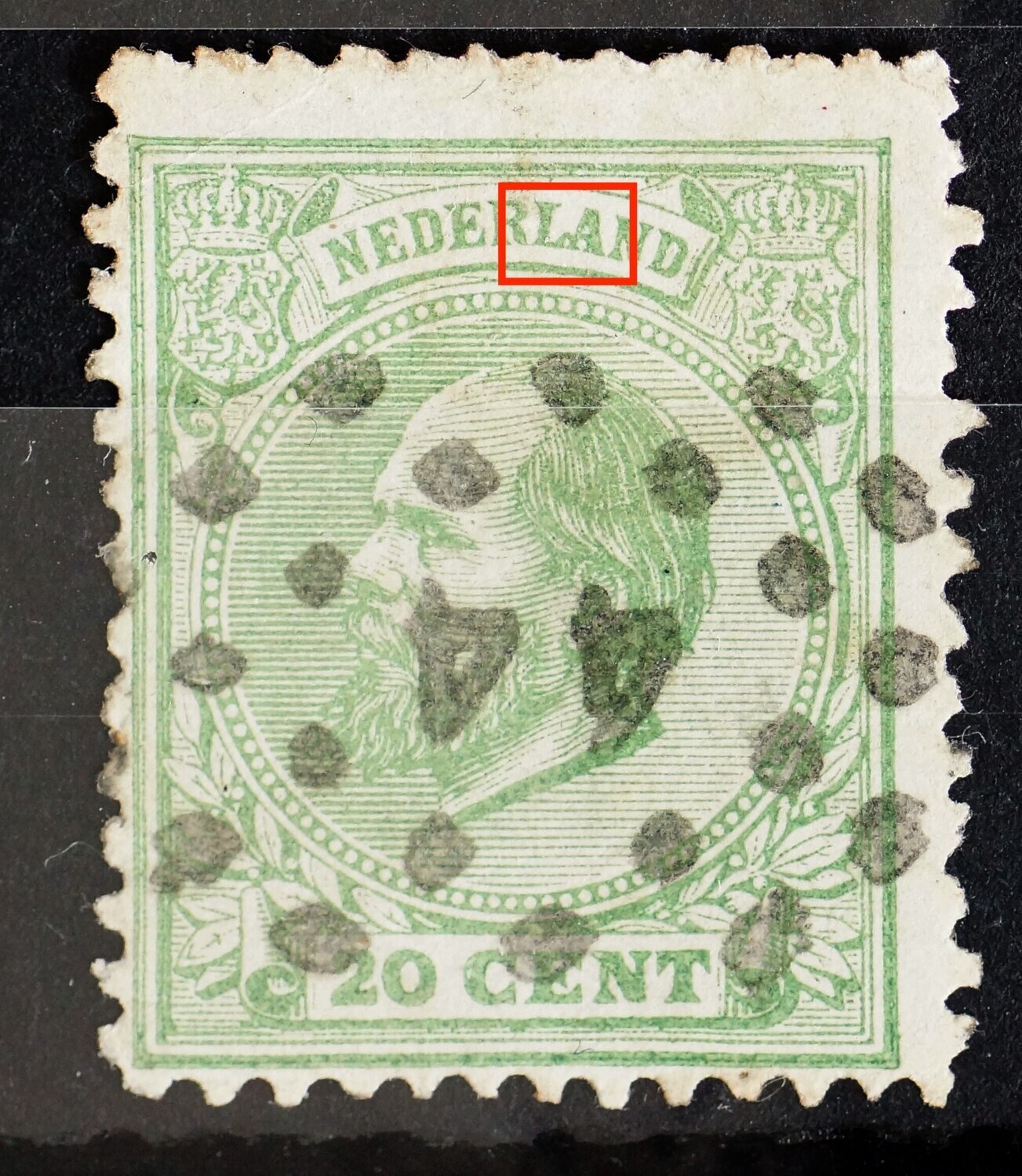 NVPH 24 - groene punt tussen LA van NEDERLAND NVPH 24 - groene punt tussen LA van NEDERLAND