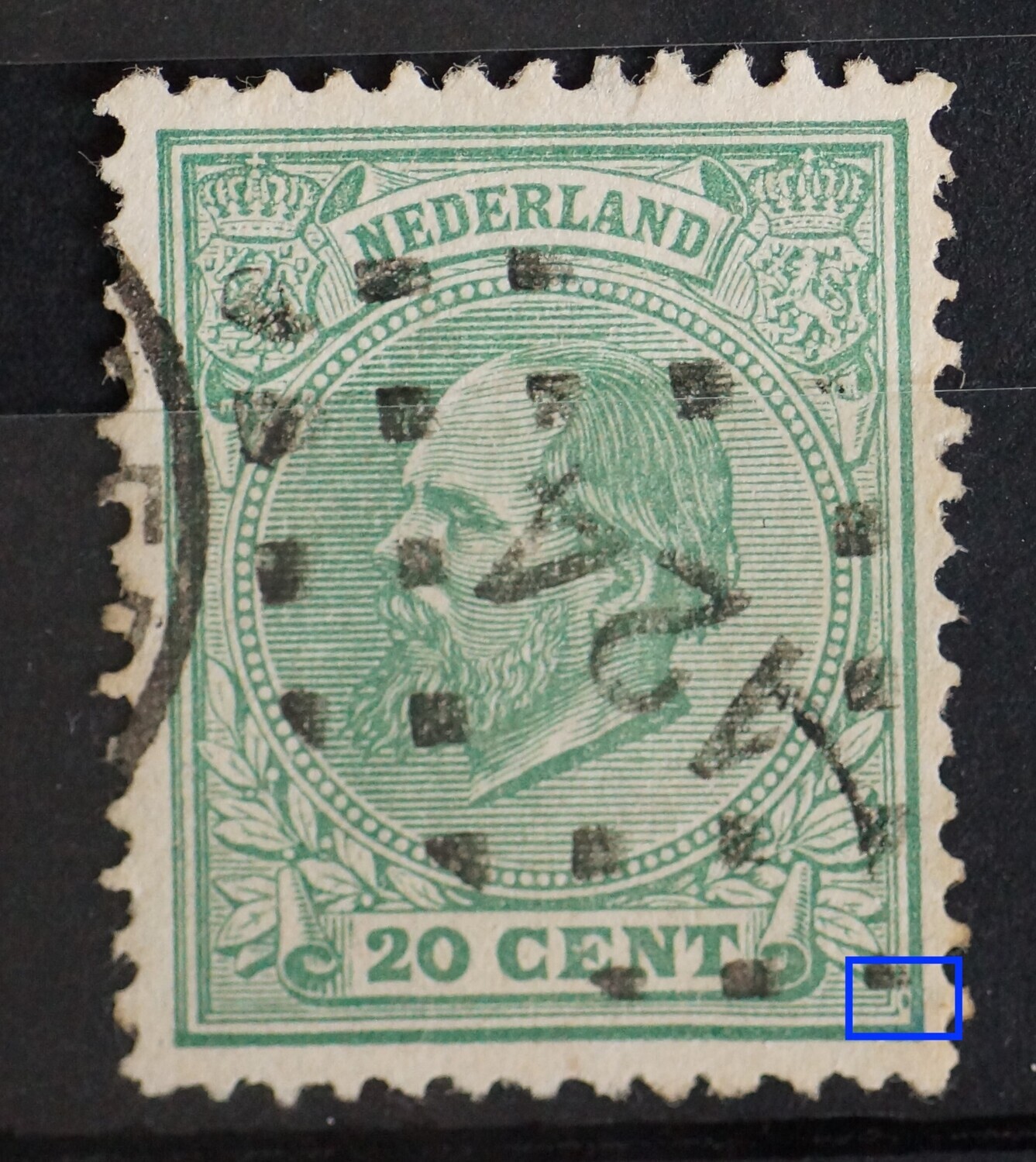 NVPH 24 - groene punt tussen de kaderlijnen rechts, onder
