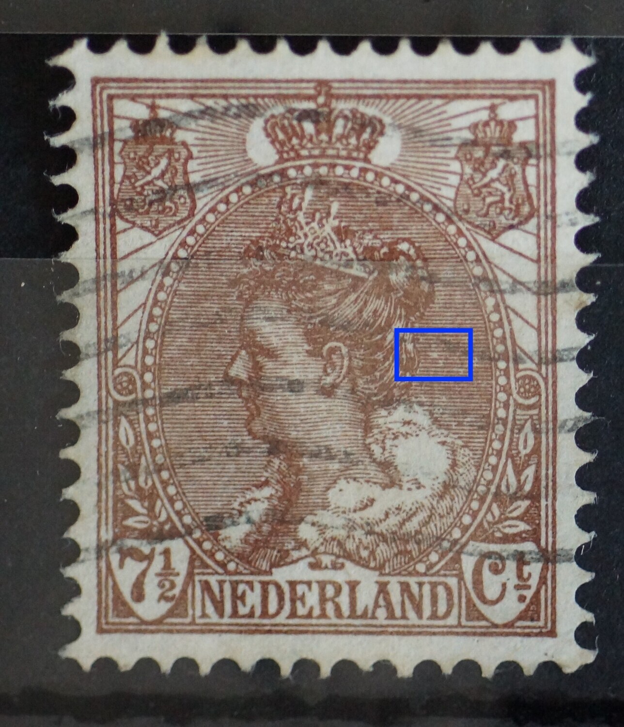 NVPH 61 - breuk in arcering achter het hoofd