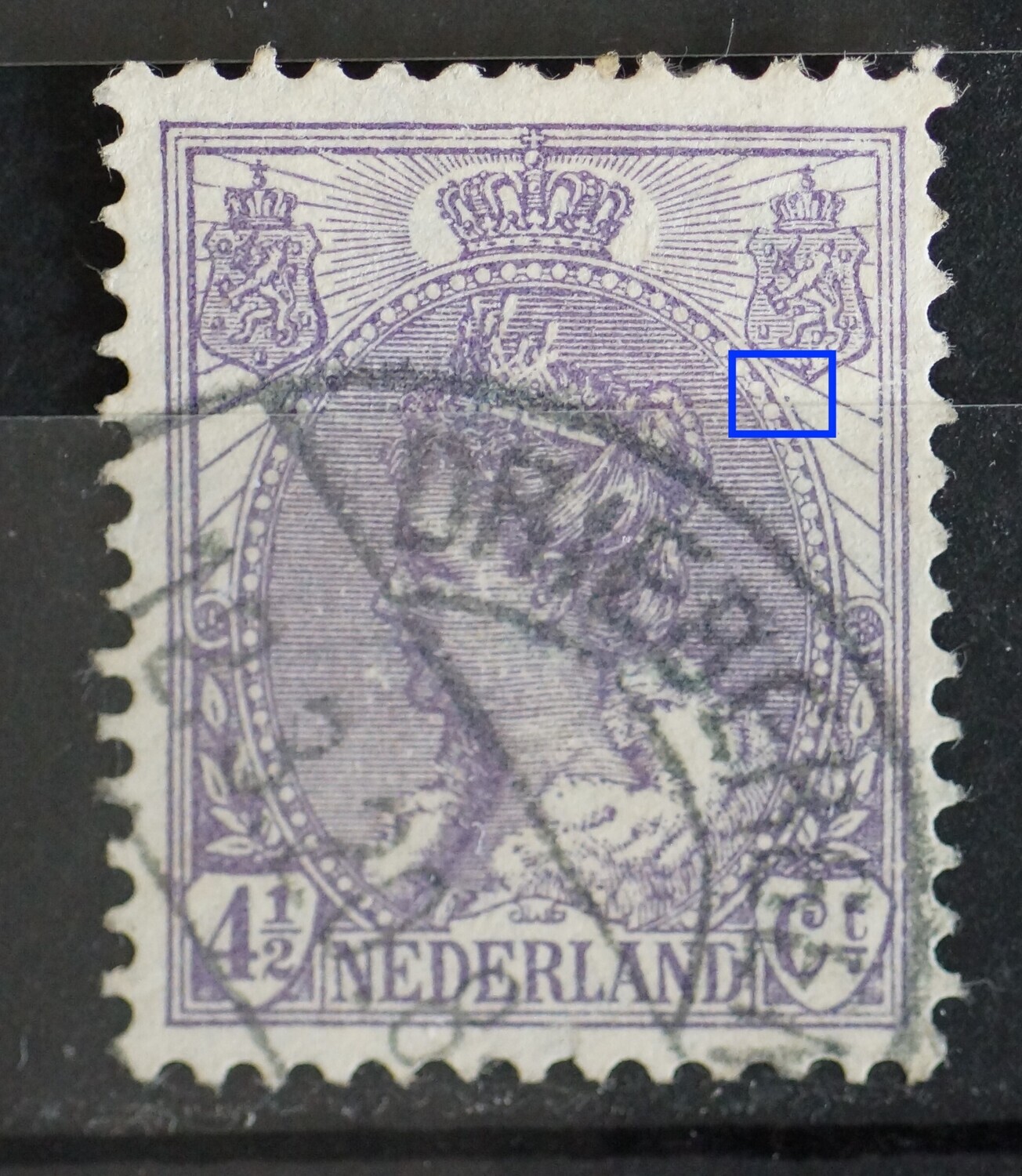 NVPH 59 breuk met punt in rand medaillon, rechts