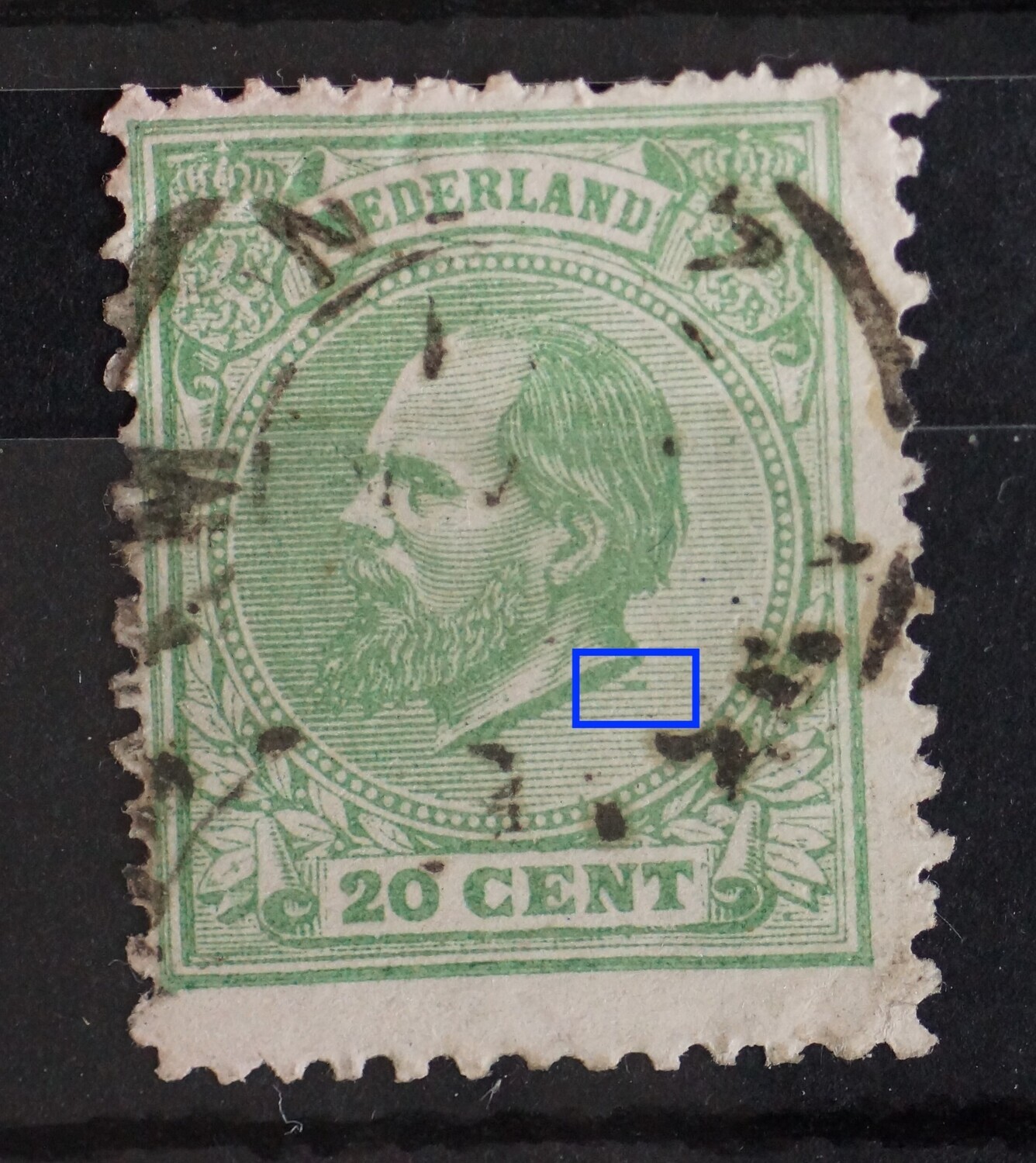 NVPH 23 - groene vlek rechts onder de hals