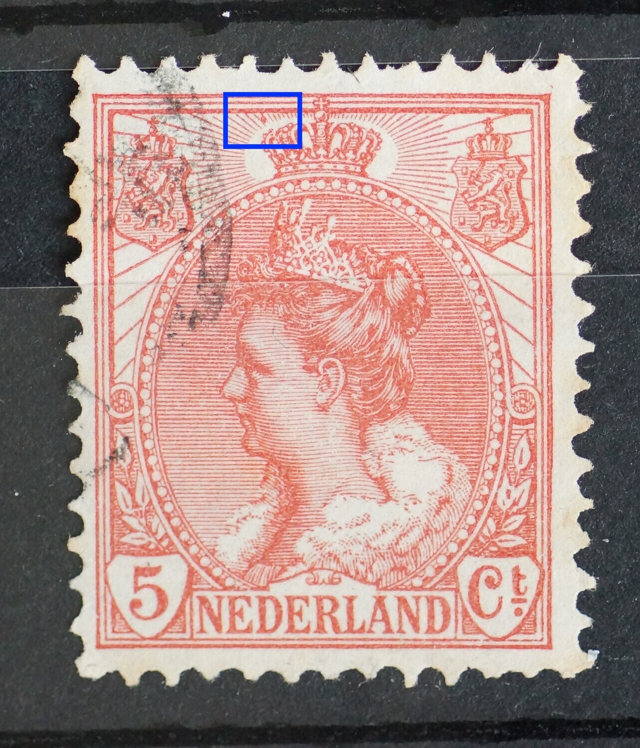 NVPH 60 - rode punt links van kroon