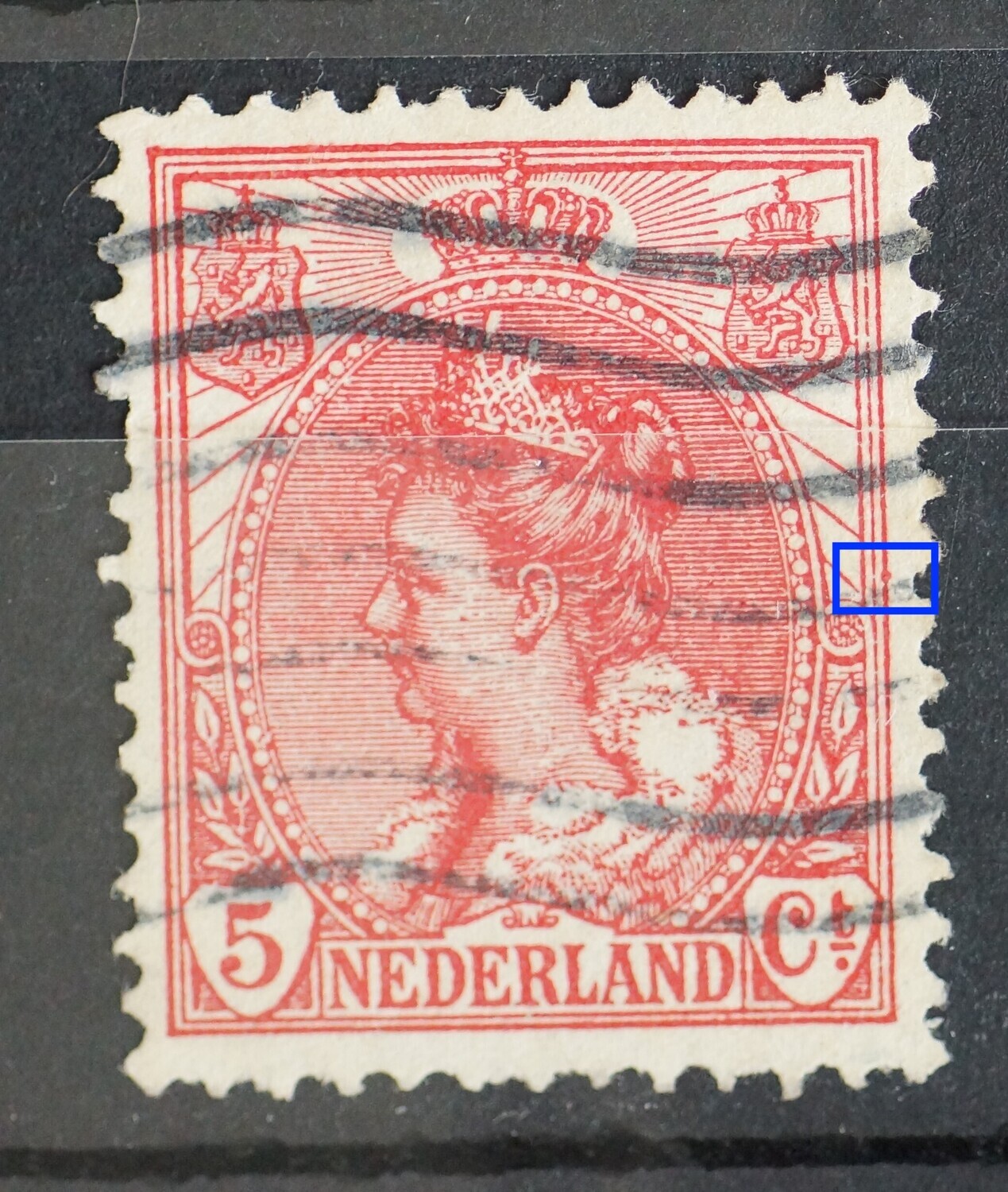 NVPH 60 - rode punt in kaderlijn rechts
