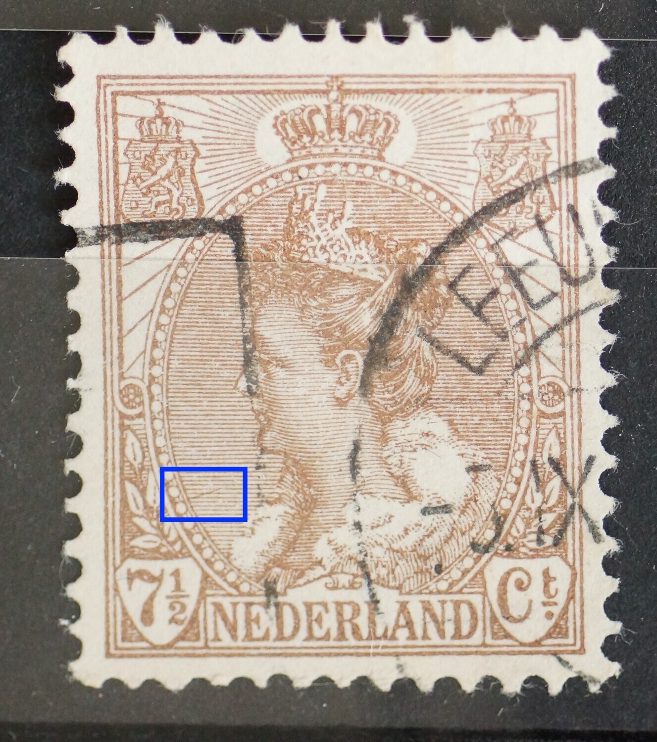 NVPH 61 - bruine kras door arcering links NVPH 61 - bruine kras door arcering links