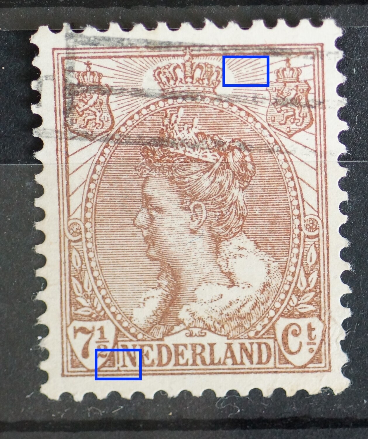 NVPH 61 - breuk in kaderlijn links van NEDERLAND en beschadigde arcering rechts van kroon NVPH 61 - breuk in kaderlijn links van NEDERLAND en beschadigde arcering rechts van kroon